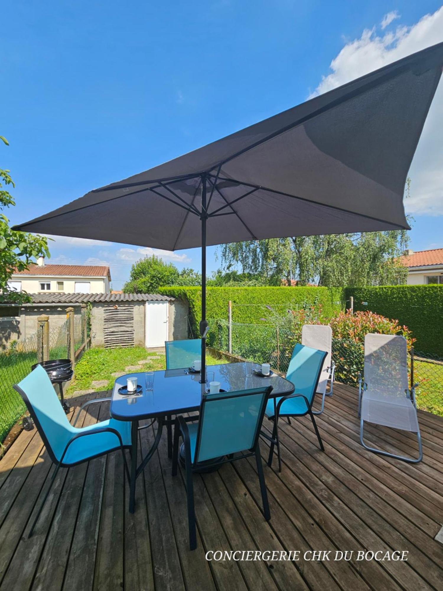 Le Petit Ecureuil Charmant Gite Jardin Terrasse Les Herbiers Eksteriør bilde