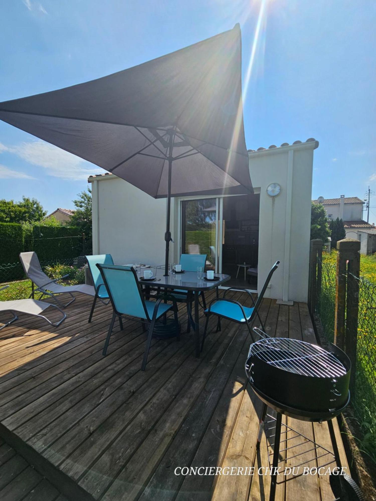 Le Petit Ecureuil Charmant Gite Jardin Terrasse Les Herbiers Eksteriør bilde
