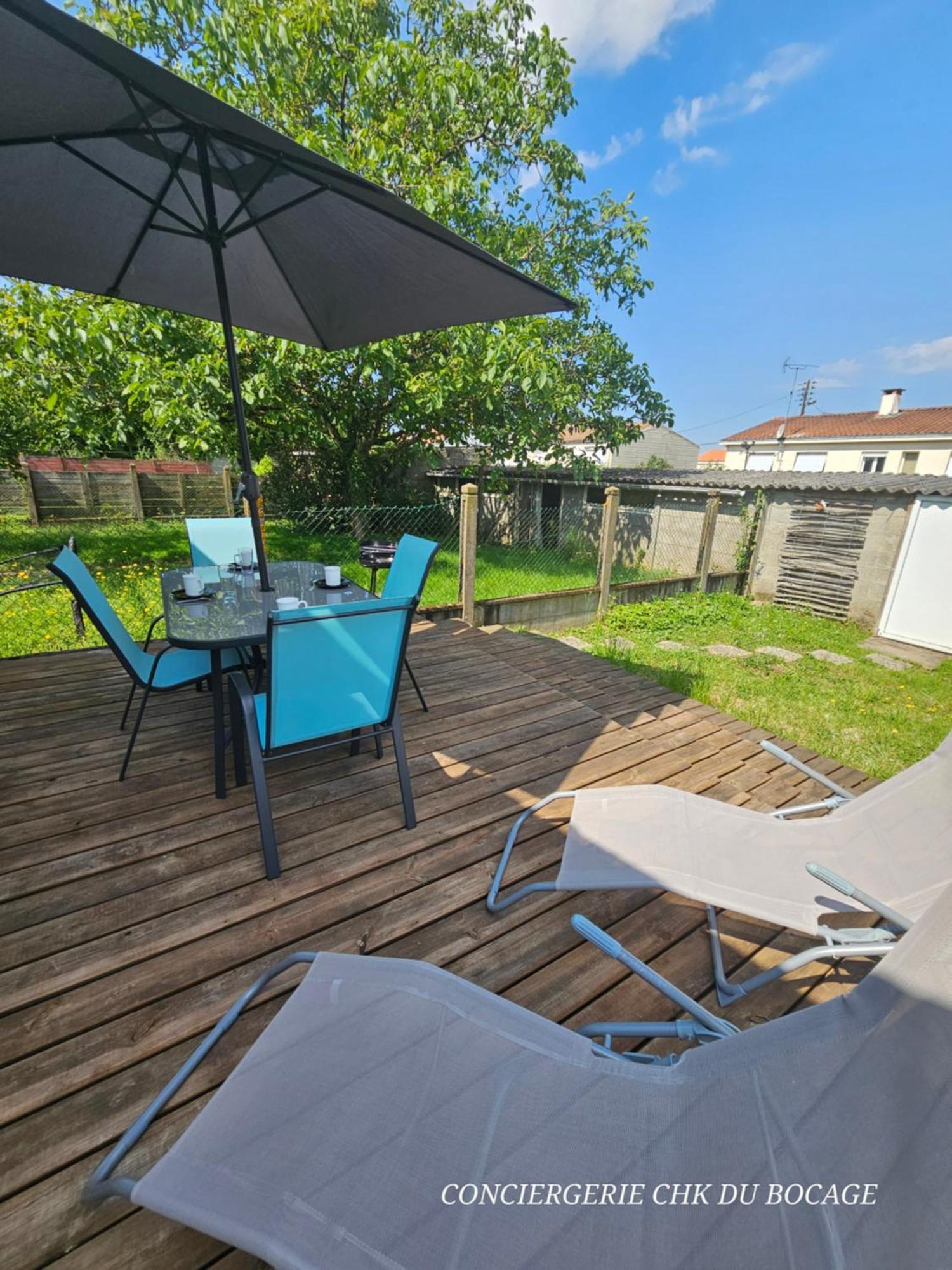 Le Petit Ecureuil Charmant Gite Jardin Terrasse Les Herbiers Eksteriør bilde