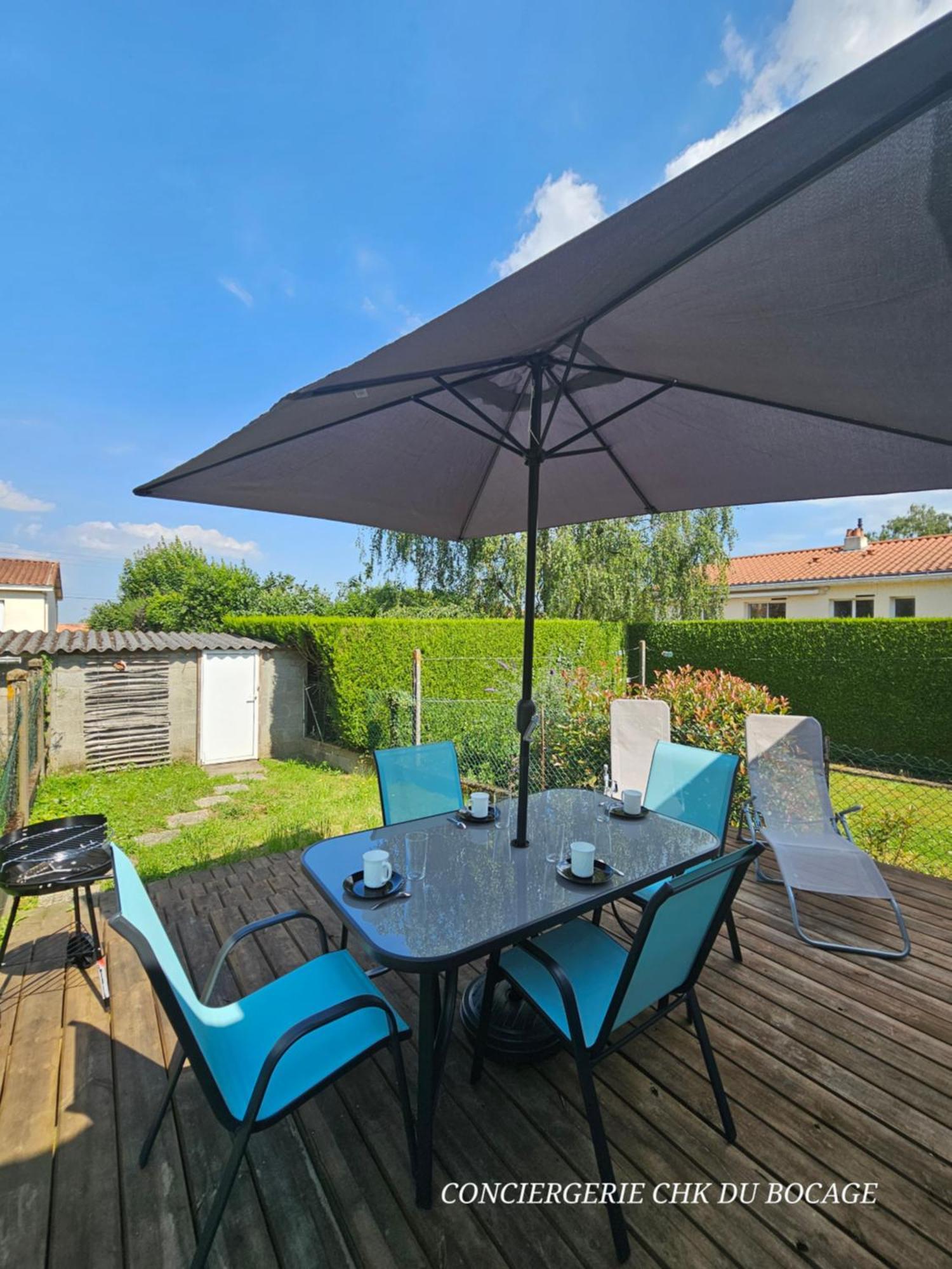 Le Petit Ecureuil Charmant Gite Jardin Terrasse Les Herbiers Eksteriør bilde